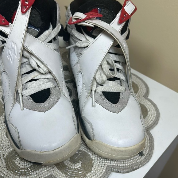 Air Jordan’s (Bugs bunny’s ) - Picture 11 of 11